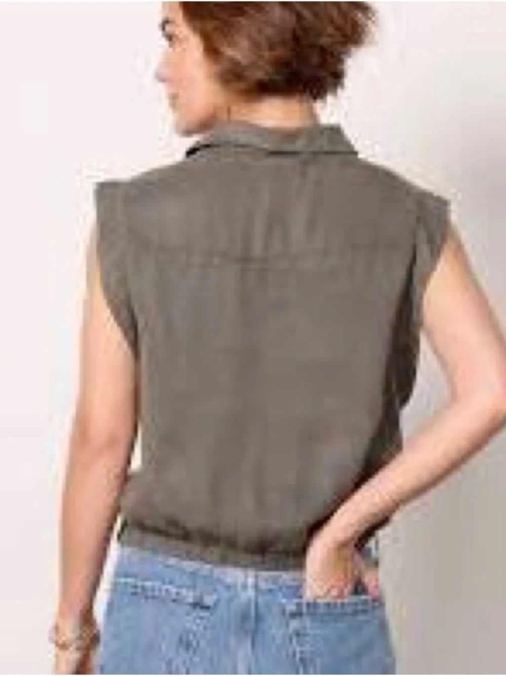 Evereve Rachel Tencel Sleeveless/Cap Sleeve Button Down - M - Picture 2 of 6